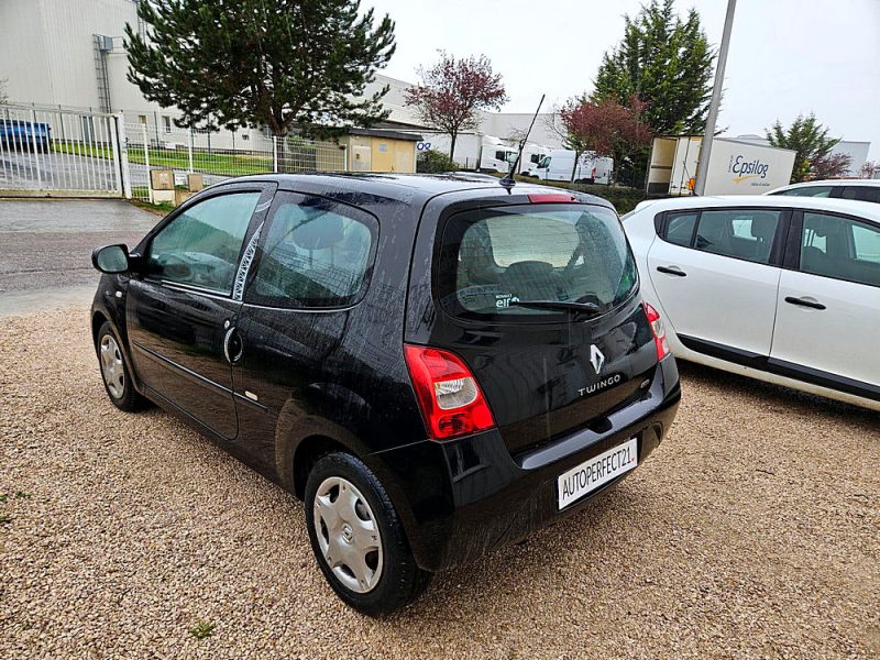 RENAULT TWINGO II 2010