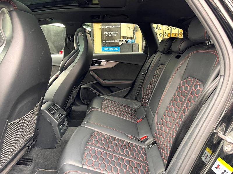 AUDI A4 B9 AVANT 2020 BLACK EDITION