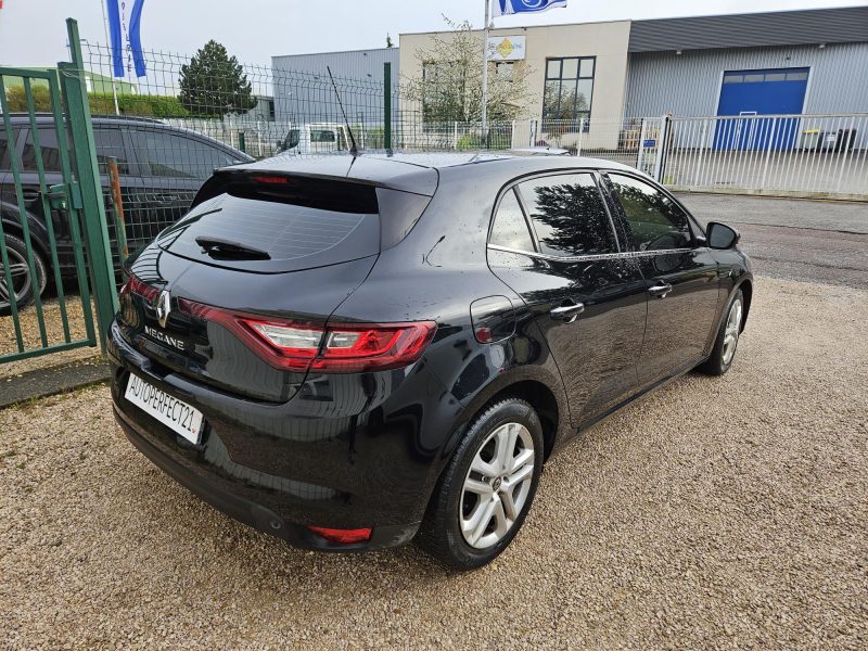 RENAULT MEGANE IV Berline bicorps trois ou cinq portes 2018