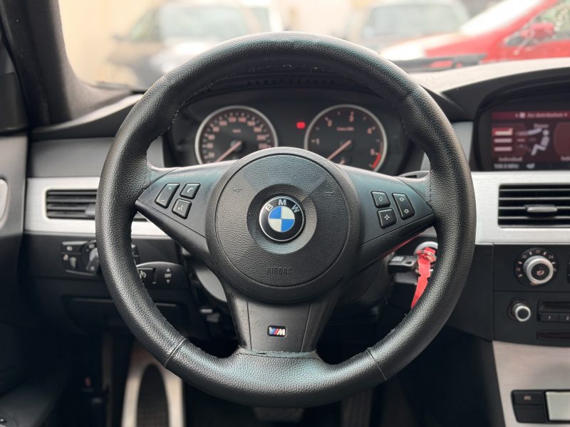 BMW SERIE 5 520 D E60 PACK M BOITE AUTOMATIQUE PAYEZ EN 4X