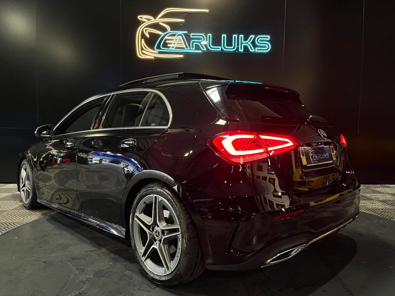 MERCEDES CLASSE A 180 136cv Pack AMG TOIT OUVRANT / CAMERA / ENTRETIENT COMPLET MERCEDES