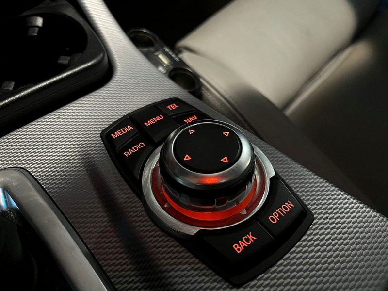 F10 3.0 535i xDrive 306 cv SPORT DESIGN / TO / SIEGES ELECTRIQUE / AFFICHAGE TETE HAUTE