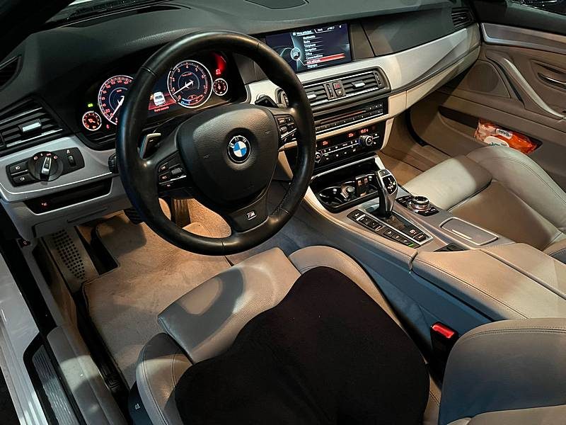 F10 3.0 535i xDrive 306 cv SPORT DESIGN / TO / SIEGES ELECTRIQUE / AFFICHAGE TETE HAUTE