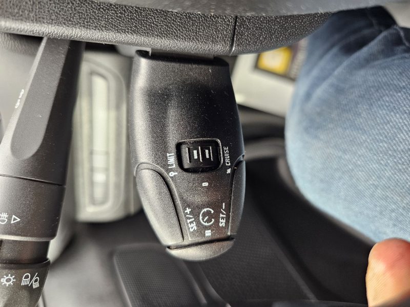 PEUGEOT 208  1.0 VTI 68 CH CLIM 5 PORTES 