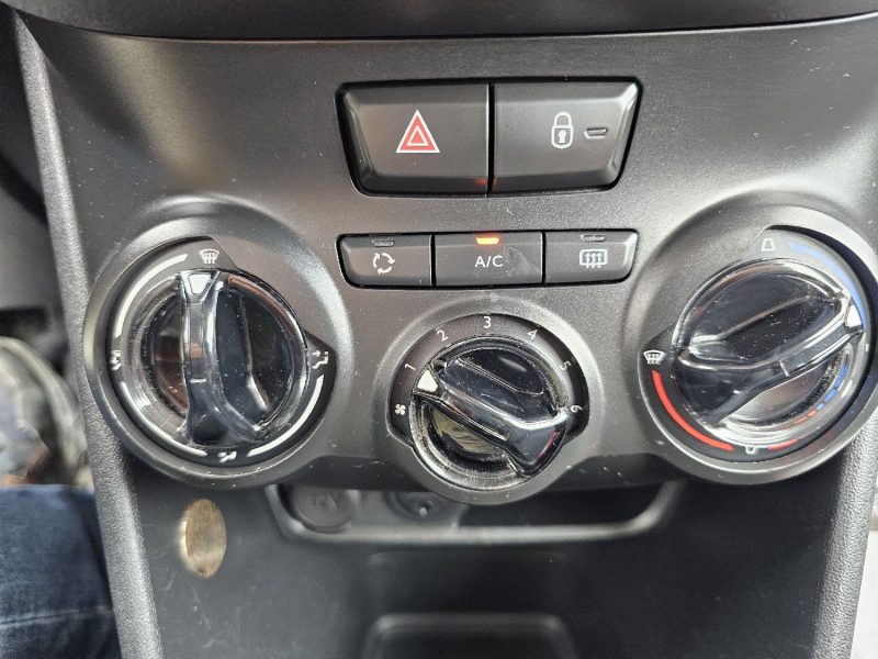 PEUGEOT 208  1.0 VTI 68 CH CLIM 5 PORTES 