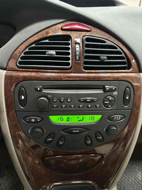 CITROEN C5 2.0 HDi 110 CV exclusive