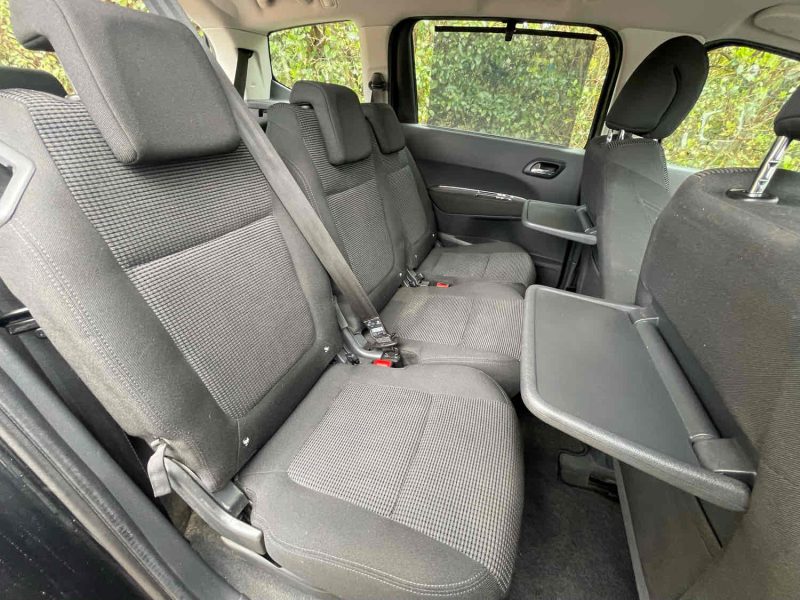 PEUGEOT 5008 2010 1.6 HDi 110cv