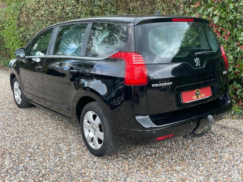 PEUGEOT 5008 2010 1.6 HDi 110cv