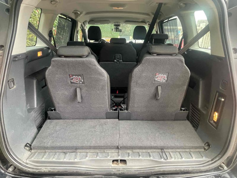 PEUGEOT 5008 2010 1.6 HDi 110cv