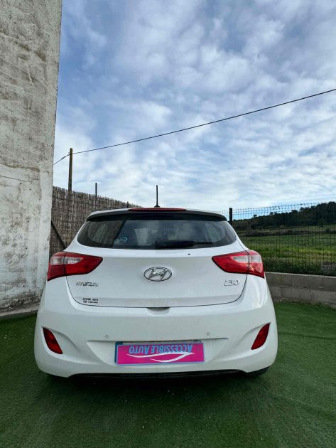 HYUNDAI I30 2015