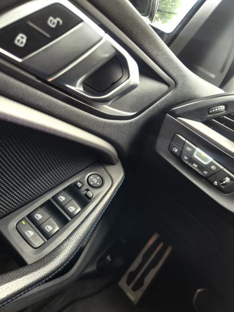 BMW SERIE 1 F40 M135I 306 XDRIVE M PERFORMANCE BVA*LIVE*CAMERA*TETE HAUTE*JA19*