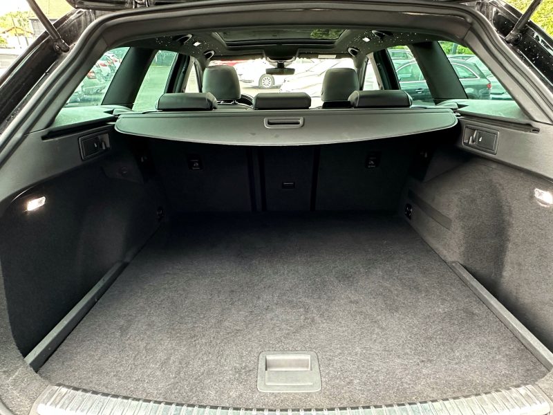 SEAT Leon III ST Cupra 2.0 TFSi DSG6 290 DSG*PANO*