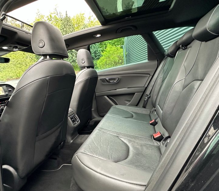 SEAT Leon III ST Cupra 2.0 TFSi DSG6 290 DSG*PANO*