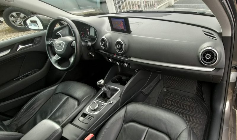 AUDI A3 SPORTBACK 1,6 TDI 110  AMBITION LUXE