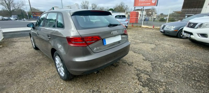 AUDI A3 SPORTBACK 1,6 TDI 110  AMBITION LUXE
