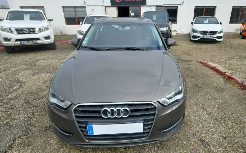 AUDI A3 SPORTBACK 1,6 TDI 110  AMBITION LUXE