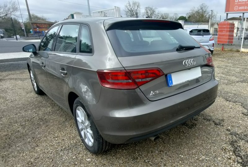 AUDI A3 SPORTBACK 1,6 TDI 110  AMBITION LUXE