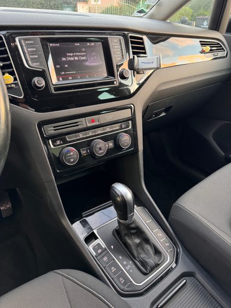 VOLKSWAGEN GOLF SPORTSVAN VII 