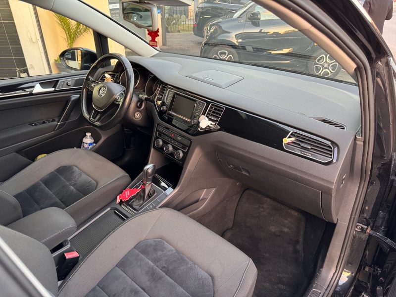 VOLKSWAGEN GOLF SPORTSVAN VII 