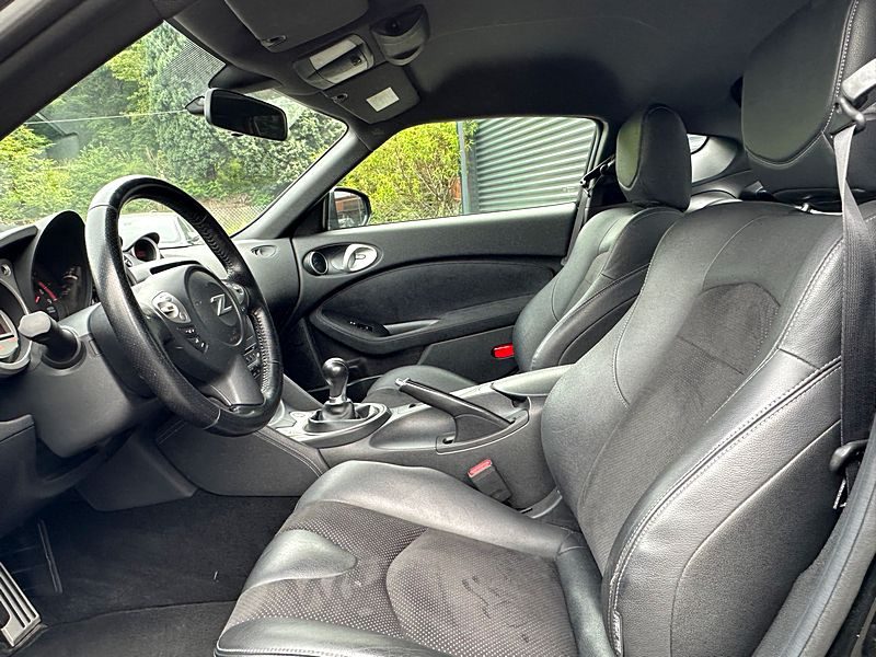 NISSAN 370Z COUPE 3.7 V6 328 GT EDITION