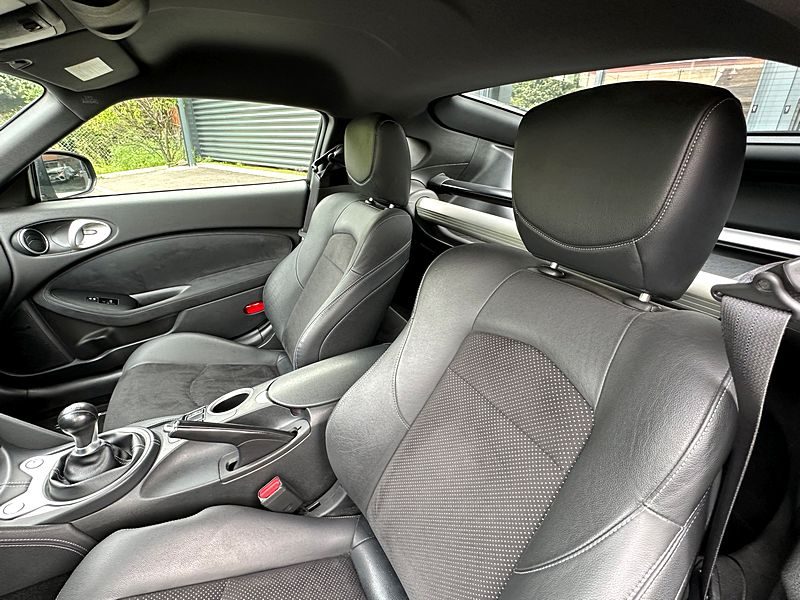 NISSAN 370Z COUPE 3.7 V6 328 GT EDITION