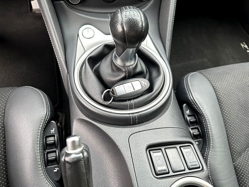 NISSAN 370Z COUPE 3.7 V6 328 GT EDITION