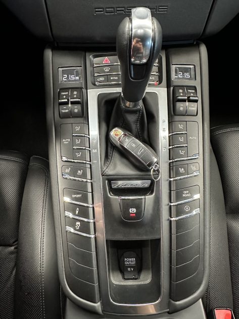 PORSCHE Macan S 3.0 V6 340 PDK*PANO*