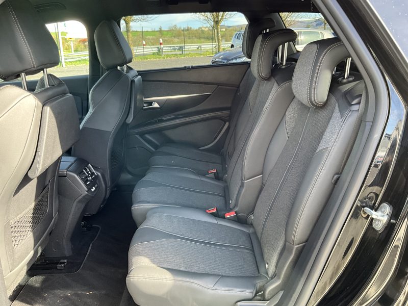 PEUGEOT 5008 II 2020