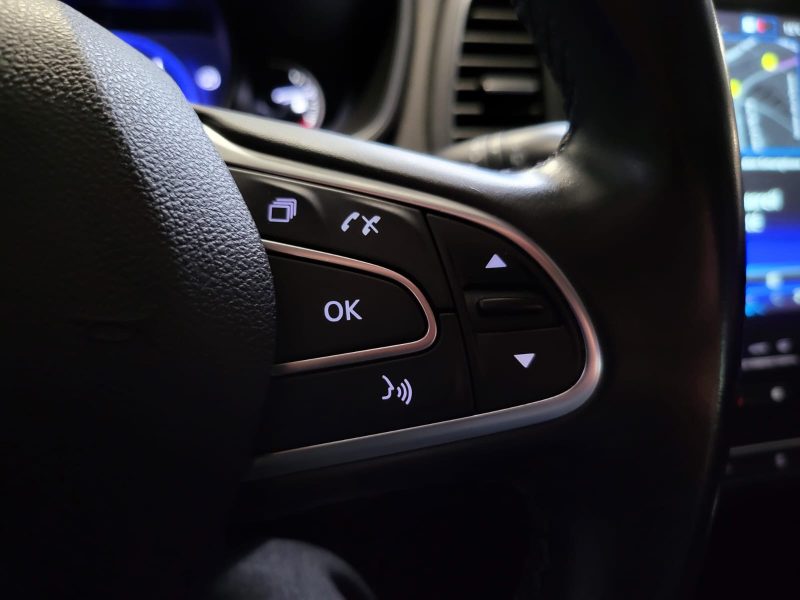 RENAULT MEGANE IV ESTATE 1.5 Blue DCI 115cv INTENS /CAMERA+CARPLAY+VIRTUAL COCKPIT/