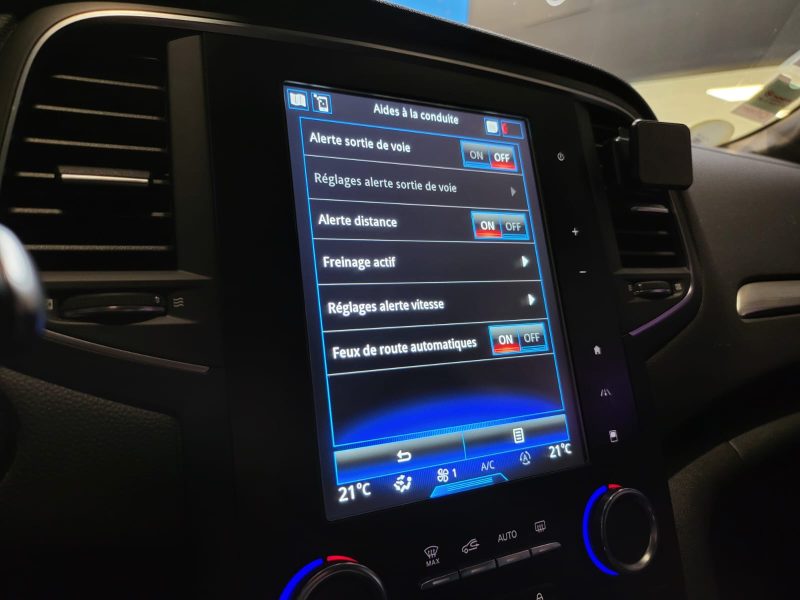 RENAULT MEGANE IV ESTATE 1.5 Blue DCI 115cv INTENS /CAMERA+CARPLAY+VIRTUAL COCKPIT/