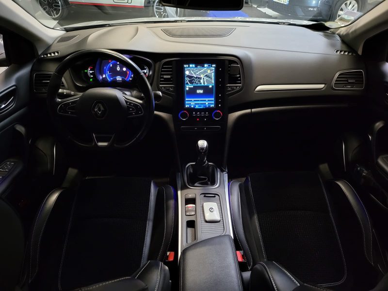 RENAULT MEGANE IV ESTATE 1.5 Blue DCI 115cv INTENS /CAMERA+CARPLAY+VIRTUAL COCKPIT/
