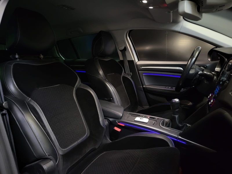 RENAULT MEGANE IV ESTATE 1.5 Blue DCI 115cv INTENS /CAMERA+CARPLAY+VIRTUAL COCKPIT/