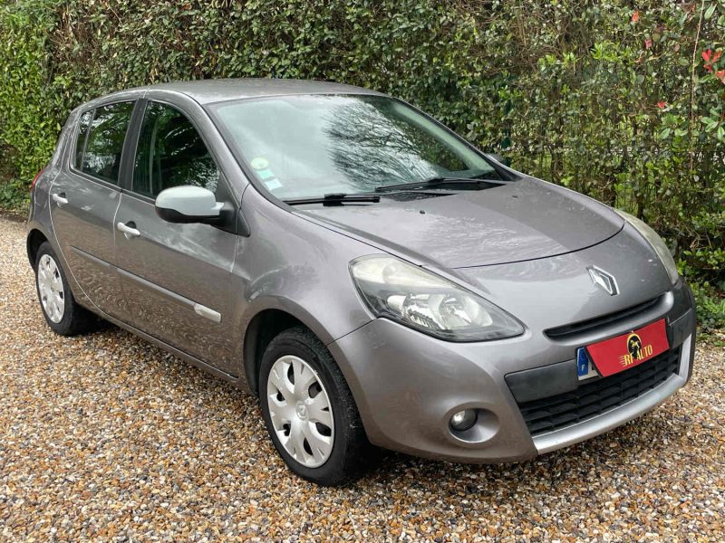 RENAULT CLIO III 2011 1.5 dCi  75cv