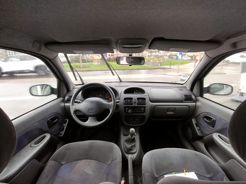 RENAULT CLIO II RXE