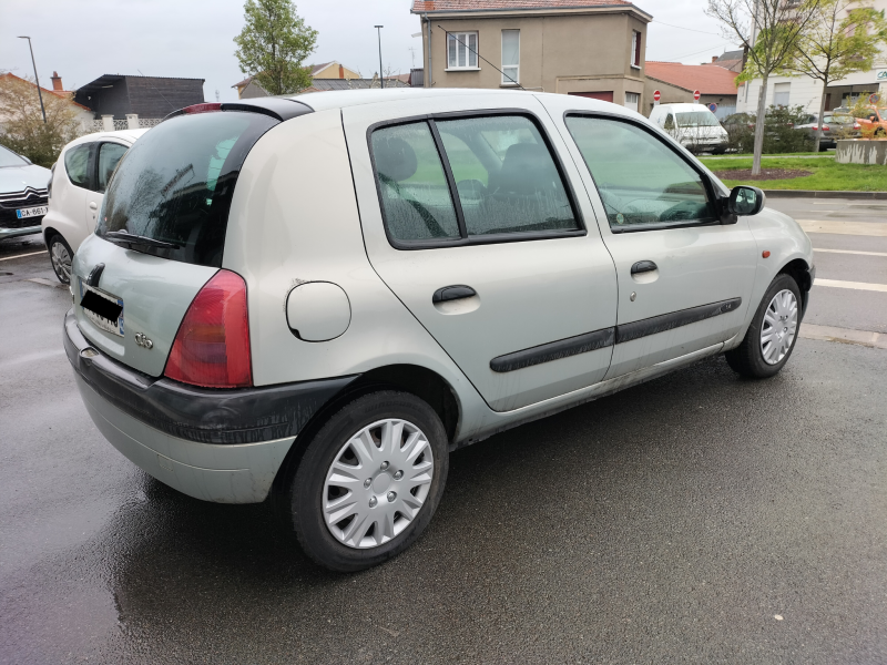 RENAULT CLIO II RXE
