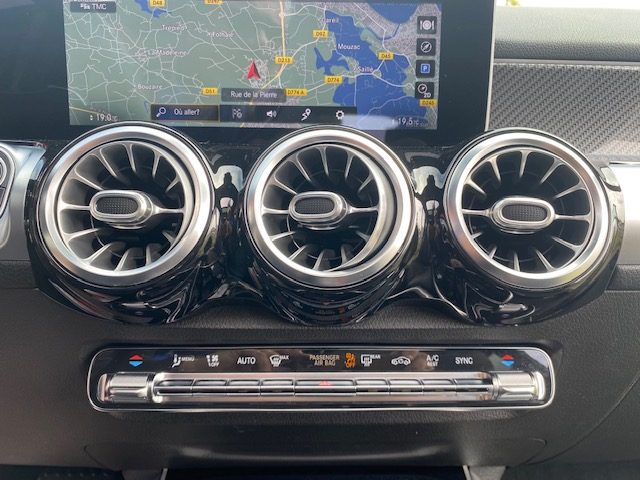 MERCEDES GLB 220 D AMG LINE 4MATIC 8G-DCT