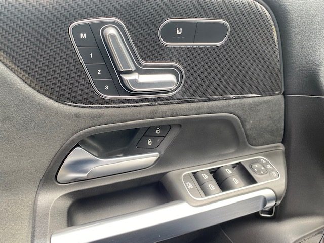 MERCEDES GLB 220 D AMG LINE 4MATIC 8G-DCT