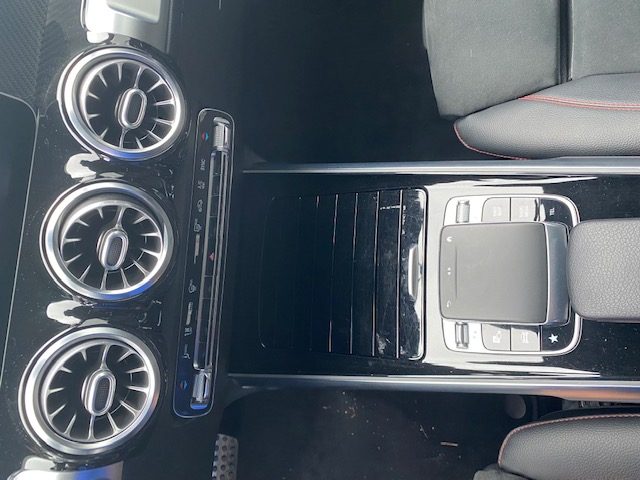 MERCEDES GLB 220 D AMG LINE 4MATIC 8G-DCT