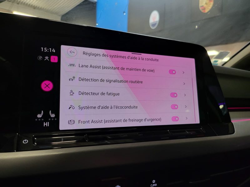 VOLKSWAGEN GOLF VIII 2.0 TDI 150CV LIFE DSG-7 PACK AMBIANCE / APPLE CARPLAY/ VIRTUAL COCKPIT/ VOLANT