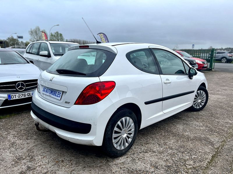 PEUGEOT 207 2009