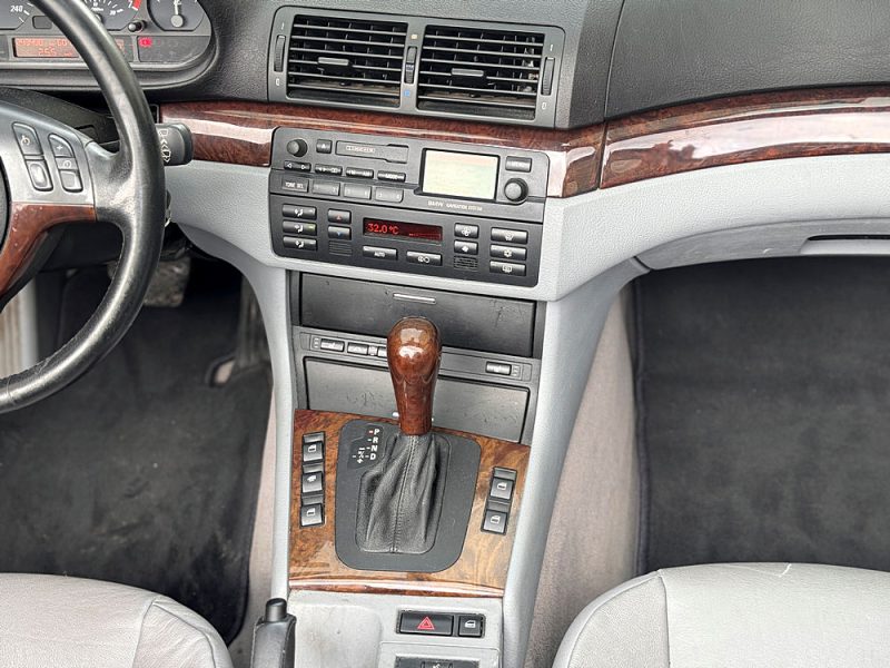 BMW 320 CI CABRIOLET boite automatique payez en 4X