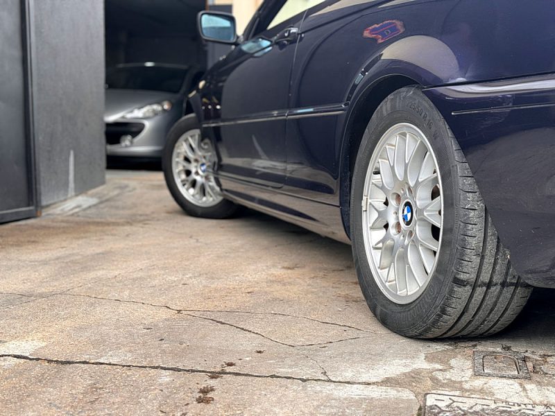 BMW 320 CI CABRIOLET boite automatique payez en 4X