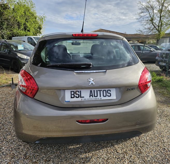 PEUGEOT 208 I 2012