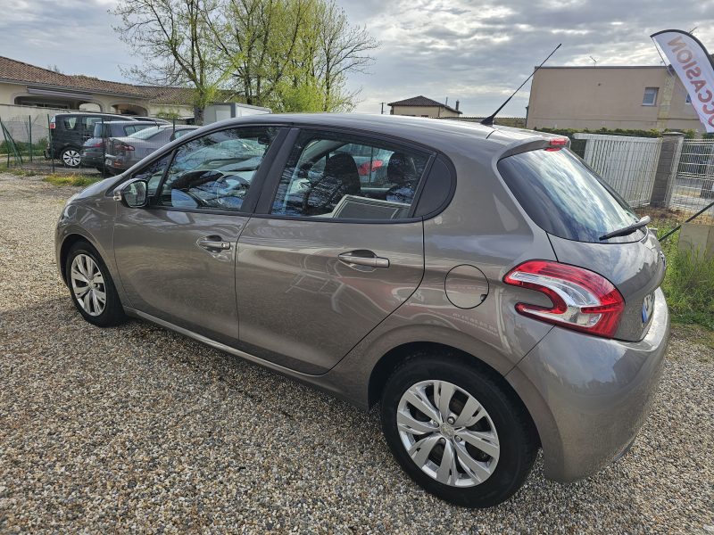 PEUGEOT 208 I 2012