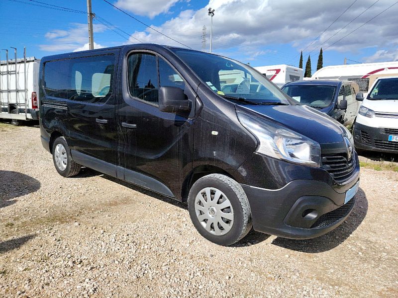 RENAULT TRAFIC III Camionnette 2018