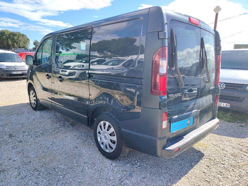 RENAULT TRAFIC III Camionnette 2018
