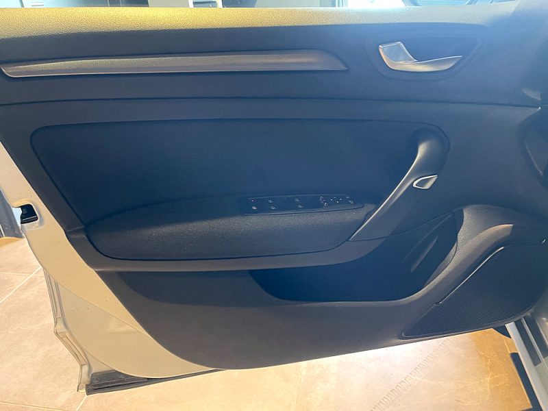 RENAULT MEGANE IV  2020