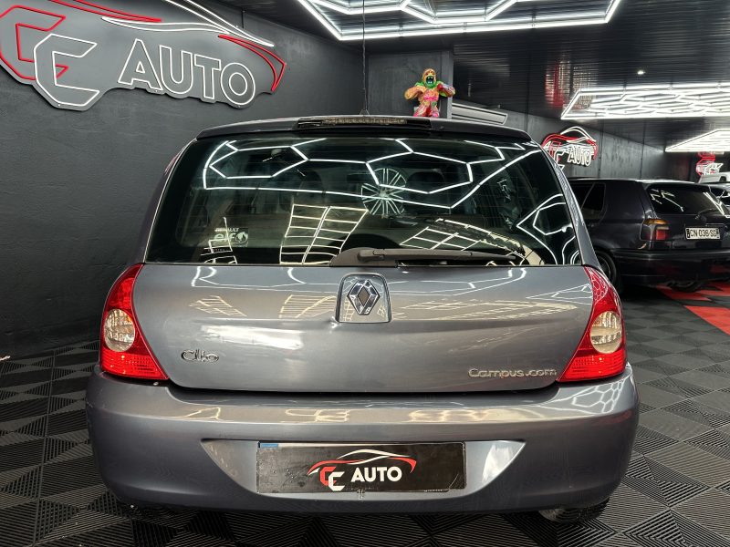 RENAULT CLIO II 2010