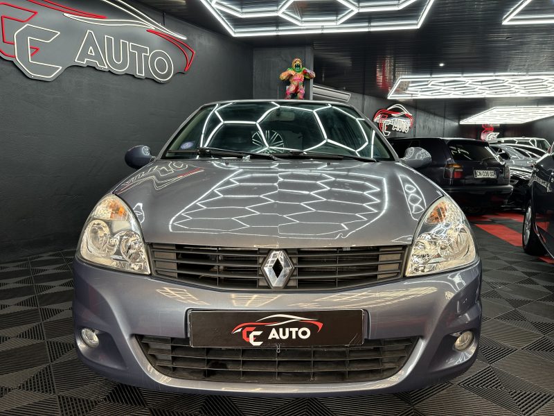 RENAULT CLIO II 2010