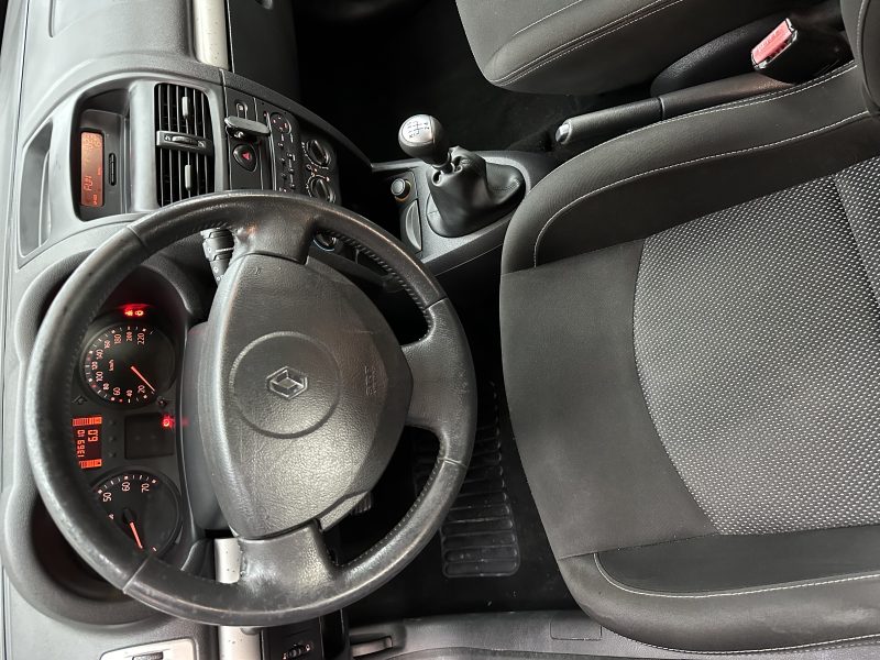 RENAULT CLIO II 2010